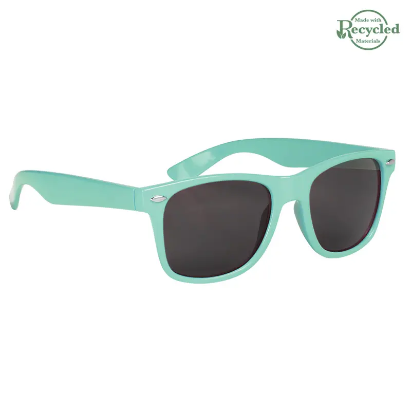 Classic Malibu Sunglasses – Timeless Retro Style 1