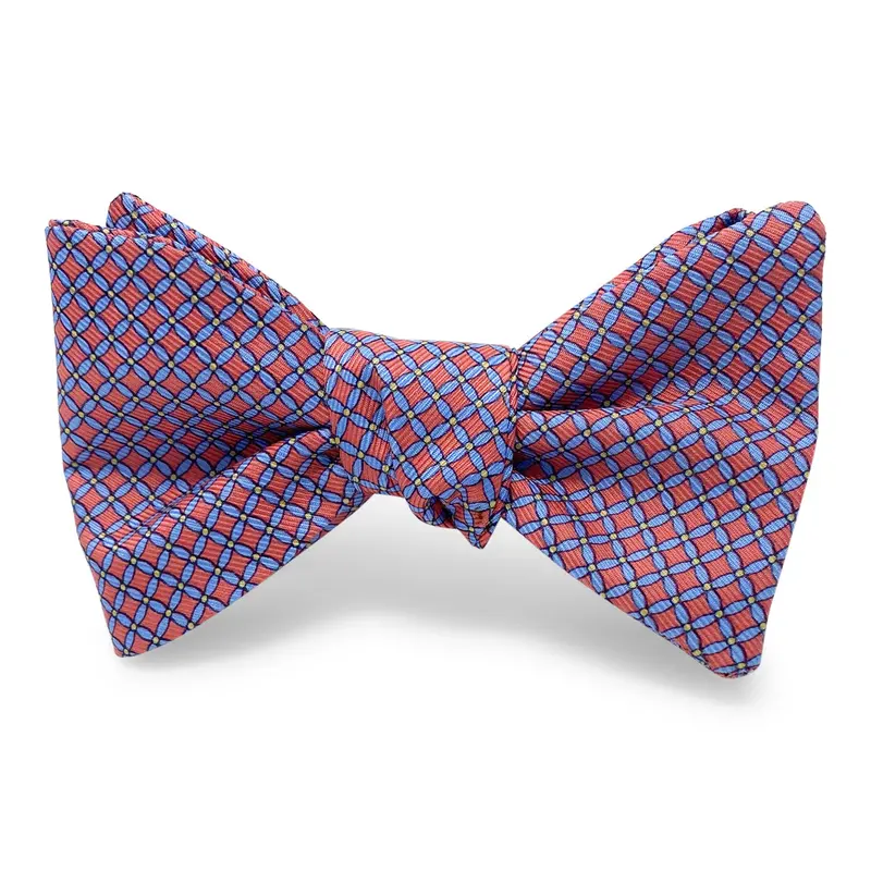Cushion-Inspired Red Bow Design 1