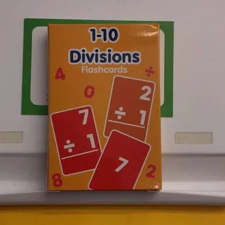 Division Flash Cards (1–10) – Interactive Arithmetic Learning 1