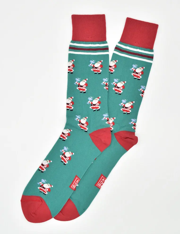 Green Santa Salud Socks – Whimsical Spanish-Inspired Holiday Wear 1