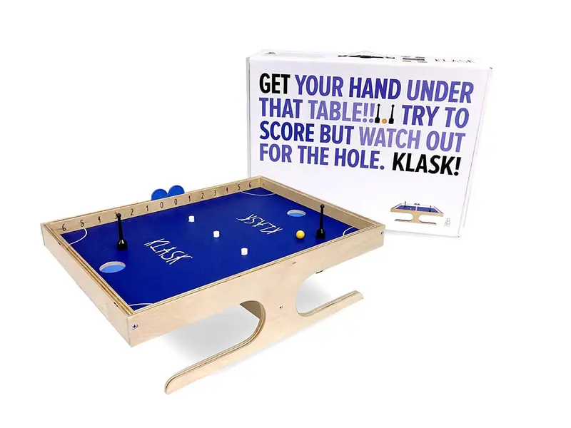 Klask – Magnetic Skill Game Combining Dexterity & Tactics 1