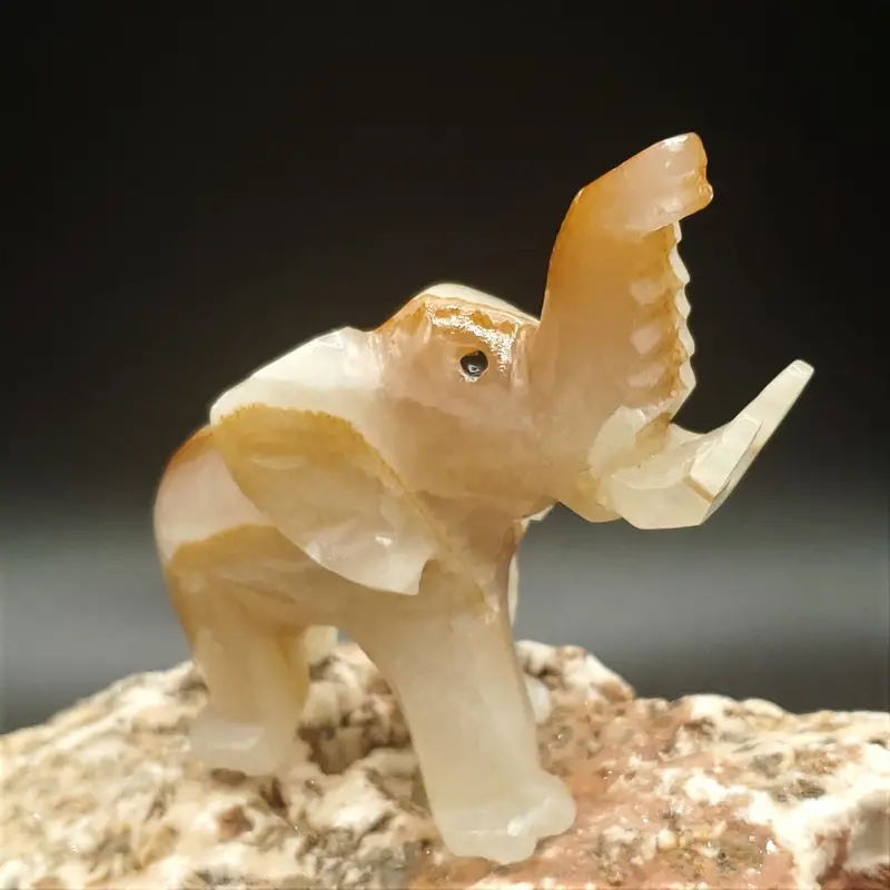 Medium Onyx Elephant Figurine – Trunk-Up Carved Stone Sculpture 1