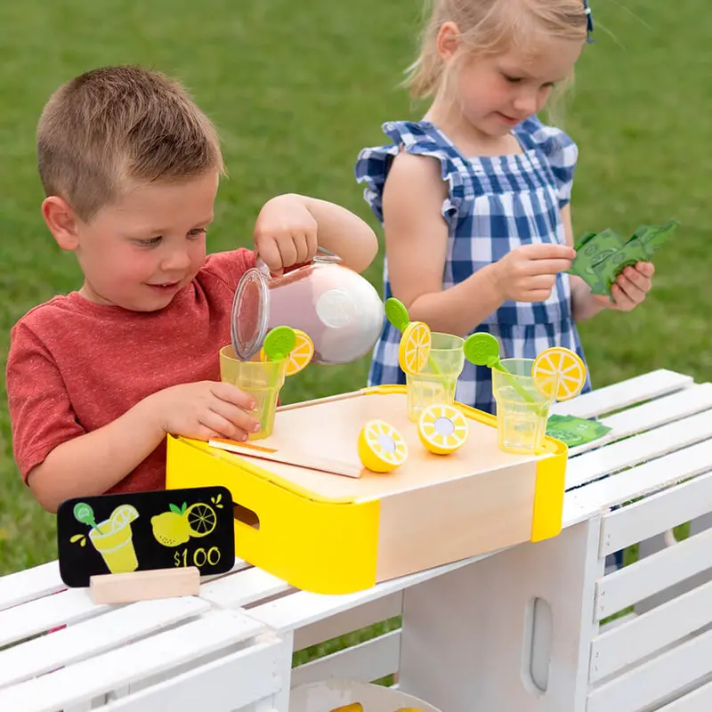 Pretendables Lemonade Stand Play Set – Summer-Themed Role-Play Toy 1