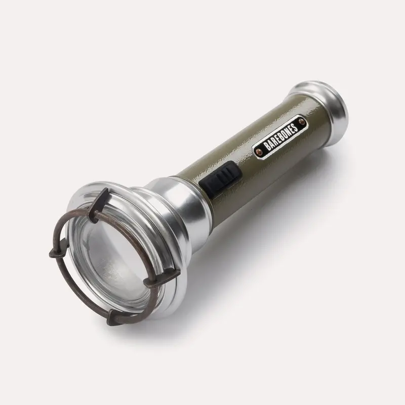 Retro-Style Vintage Metal Flashlight – Manual Wind-Up 2