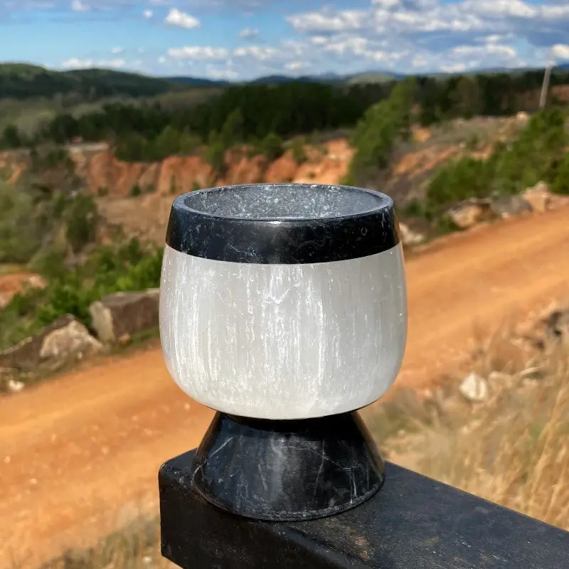 Selenite Candle Holder – White And Black Geometric Design 1
