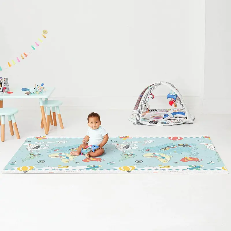 Skip Hop Little Travellers Reversible Wipe-Clean Play Mat 1