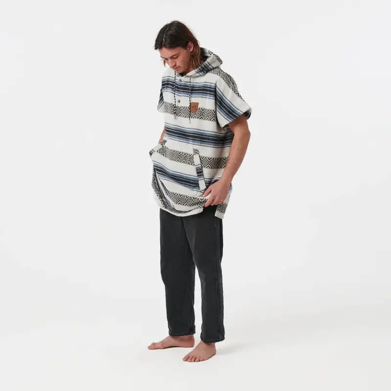Slowtide Oso Convertible Changing Poncho 1