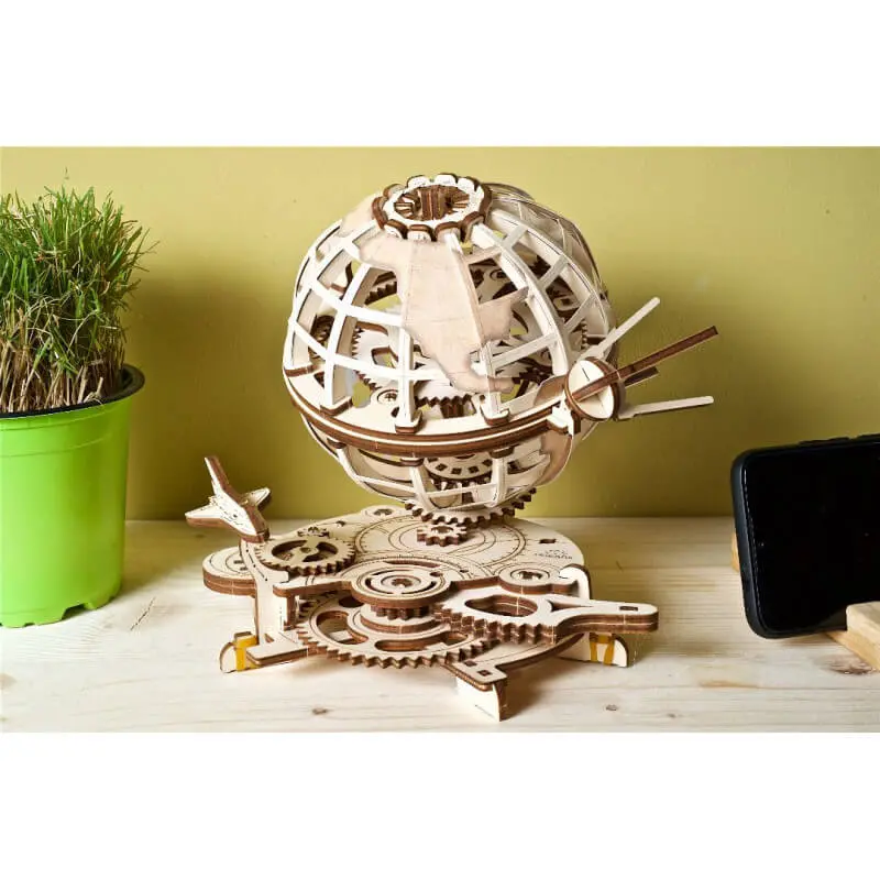 Ugears Globus: Mechanical 3D Puzzle Globe Kit 1